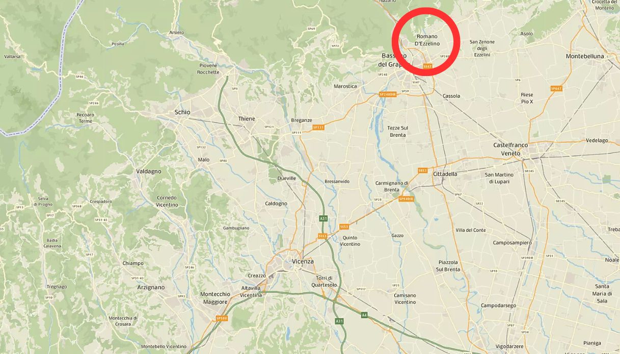 Vela del parapendio tocca i cavi dell’alta tensione in provincia di Vicenza: morto folgorato il pilota 45enne