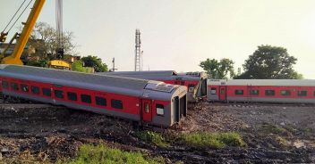 scontro-treni-incidente-morti-india