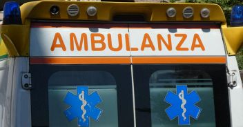 ambulanza-incidente-frontale-auto-zene-vicenza