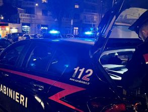Maxi furto in un deposito di vestiti Angelo Minetti a Casale Monferrato: chiodi in strada per favorire la fuga