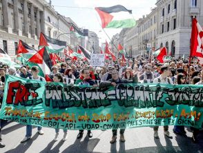 Giovani Palestinesi organizzano un “momento di lotta” a Milano per il 25 aprile: “Ci prendiamo piazza Duomo”