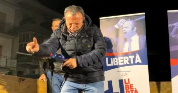 malore-cateno-de-luca-diretta-facebook