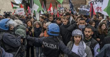 milano-25-aprile-scontri-palestina-polizia