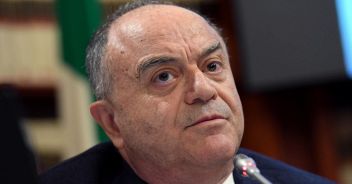 nicola-gratteri-cellulari-boss-mafiosi-carcere