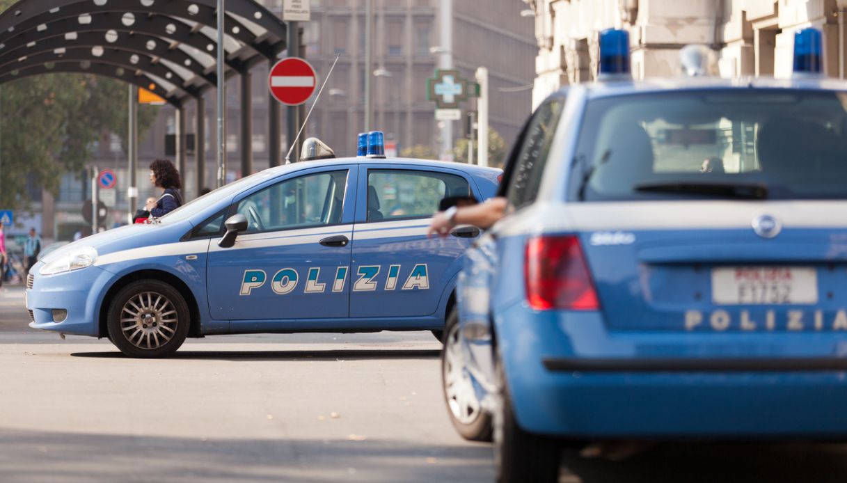poliziotto test omosessualità Torino risarcimento
