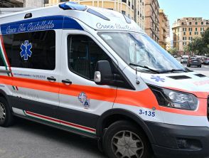 Accoltellamento in strada a Genova in zona Pegli: un 28enne intubato in ospedale al Villa Scassi, è grave