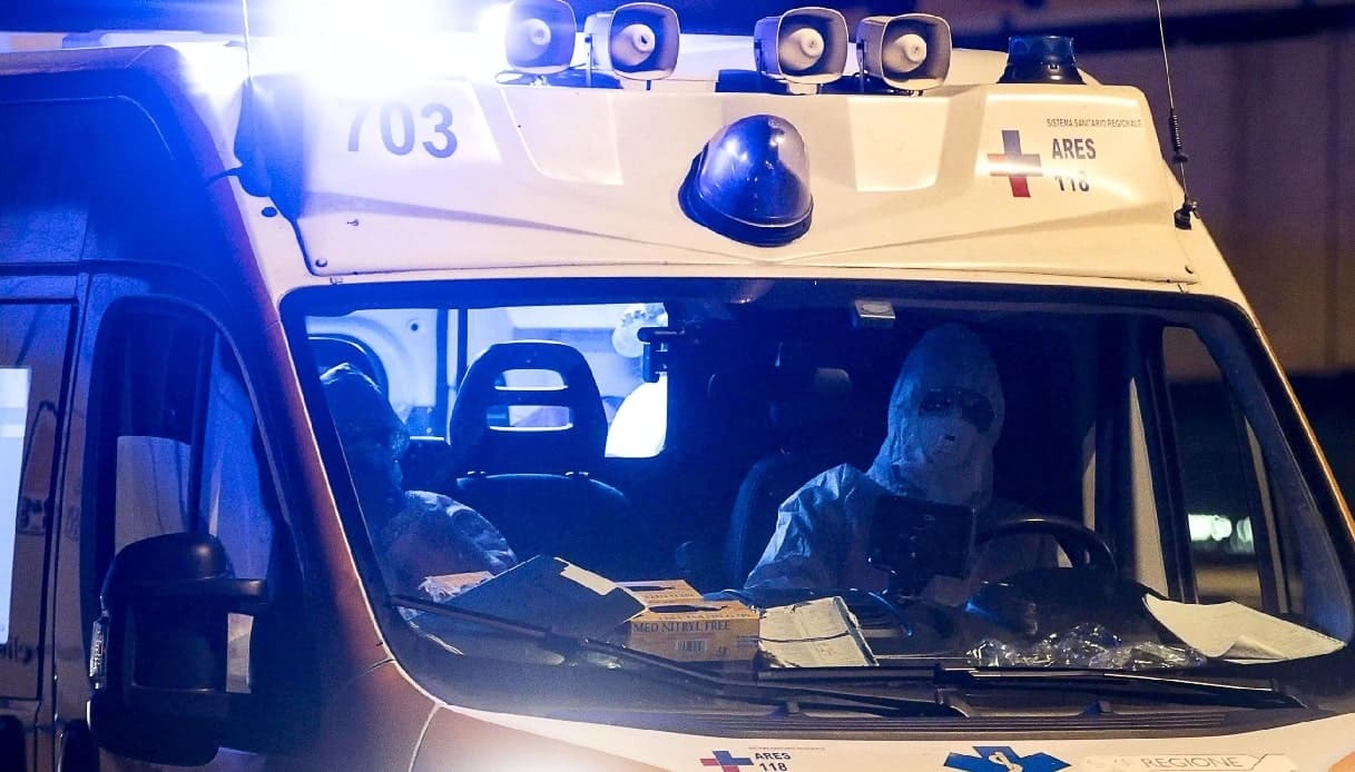 Morta 27enne investita a Fuorigrotta mentre scendeva dal taxi: tre giorni di agonia dopo un balzo di 30 metri
