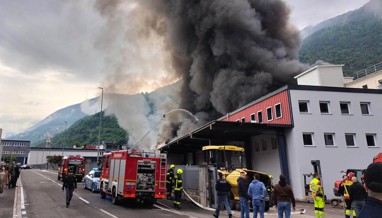 Incendio a Bolzano con l
