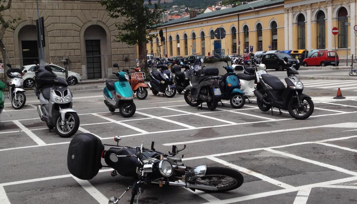 Furto moto banda Roma
