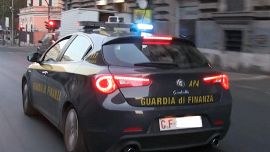Un entrepreneur arrêté pour auto-blanchiment et fraude, 6 millions d'euros saisis dans des bateaux et des maisons de luxe