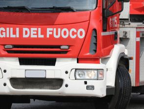 Incidente sulla Provinciale a Arzachena in Sardegna: 3 feriti, passeggeri nelle lamiere dopo l'impatto