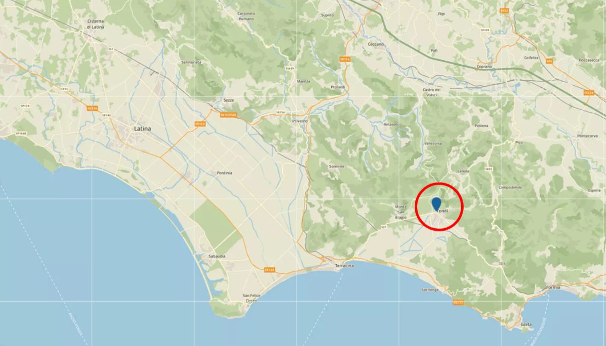 Incidente stradale a Fondi tra due auto sulla Appia, muore un 33enne e 5 persone finiscono in ospedale