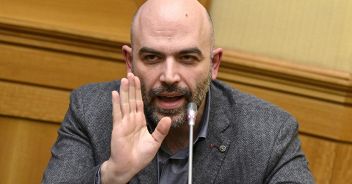 Roberto Saviano Giovanni Toti aarrestato