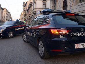 Tabaccaio di 65 anni morto a Jesolo (Venezia), corpo ritrovato in casa: i Carabinieri indagano per omicidio