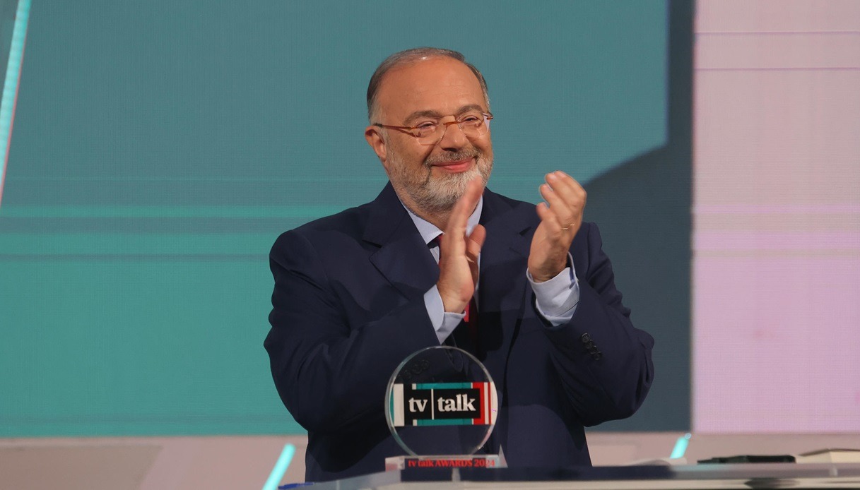 Massimo Bernardini, dopo 19 anni, lascia la conduzione di TvTalk, storico programma del sabato pomeriggio di Rai Tre