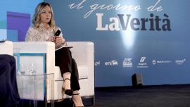 Giorgia Meloni e i dubbi su Giovanni Toti, l'ipotesi dimissioni resta in piedi: "Attendiamo l'interrogatorio"