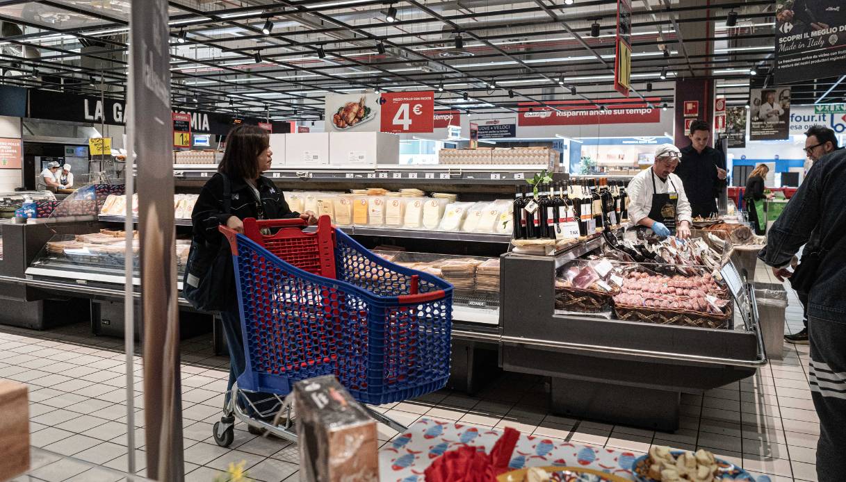Nicola Gratteri denuncia la 'ndrangheta nei supermercati e locali vip di Milano