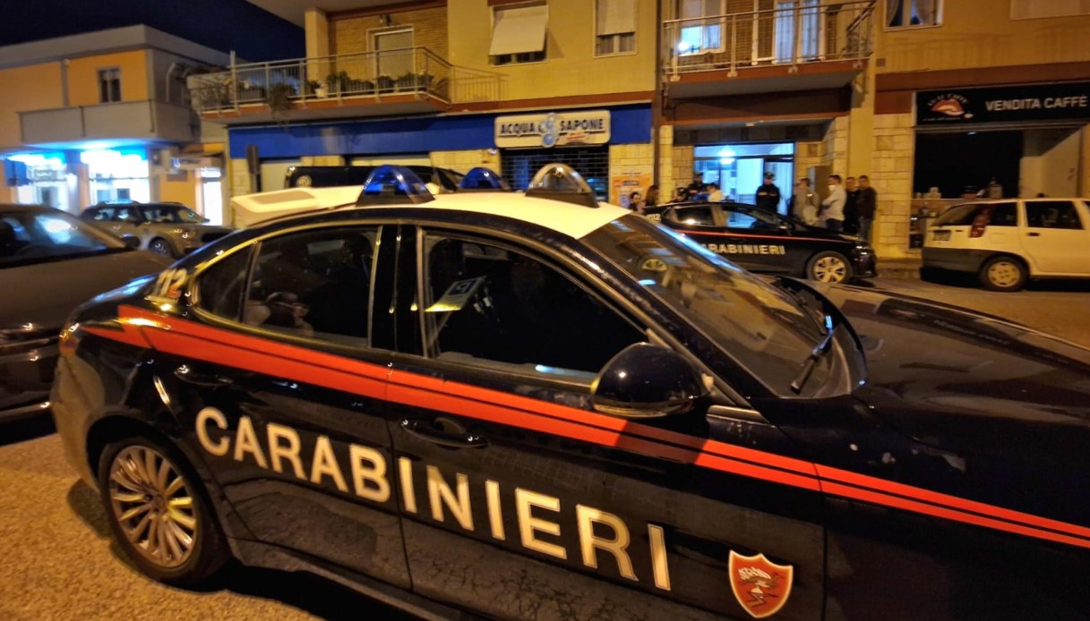 Madre e figlio trovati morti in casa a Chiaravalle vicino Ancona: ipotesi omicidio suicidio, indagini in corso