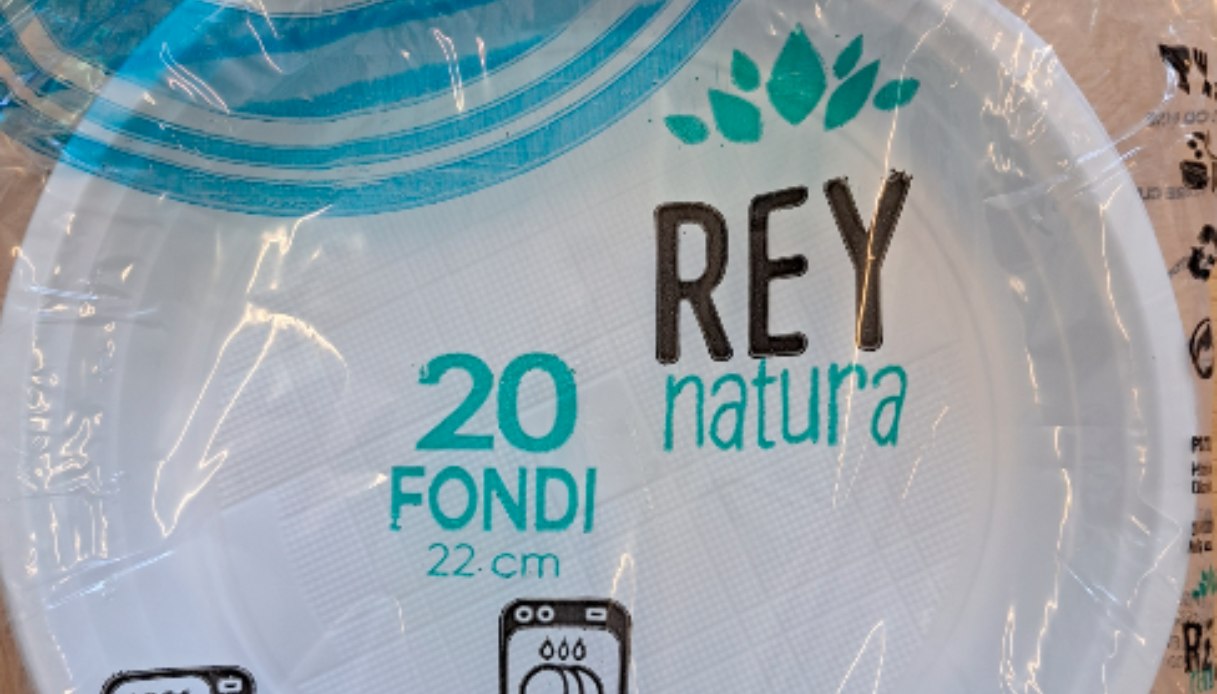 piatti plastica Rey ritirato supermercati Ministero salute