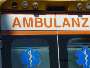 Incidente mortale sulla Provinciale a Pavullo vicino Modena: l'auto sbanda e muore 86enne, ferita la moglie