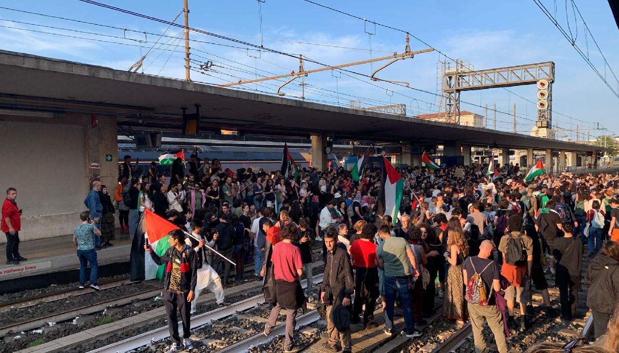 stazione-di-bologna-centrale-corteo-palestina-protesta