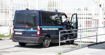 suicidio-donna-carcere-torino-violenza-sessuale-cogne-polizia