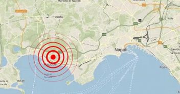 terremoto scossa campi flegrei napoli sciame sismico