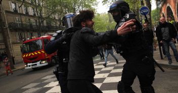 video-scontri-primo-maggio-parigi-1