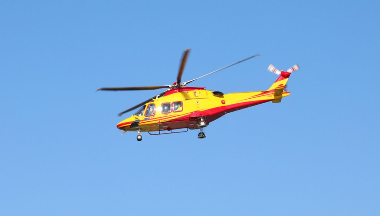 Ragazzino Di Anni Muore Annegato A Falconara Marittima Vicino Ancona Si Era Tuffato In Mare