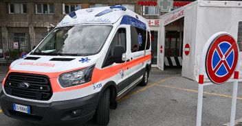 incidente autostrada A12 Sarzana Carrara morto scontro camion traffico