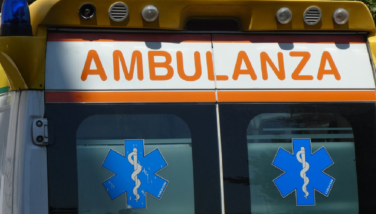 Incidente tra auto e camion a Biandrate: un morto e tre feriti nello ...