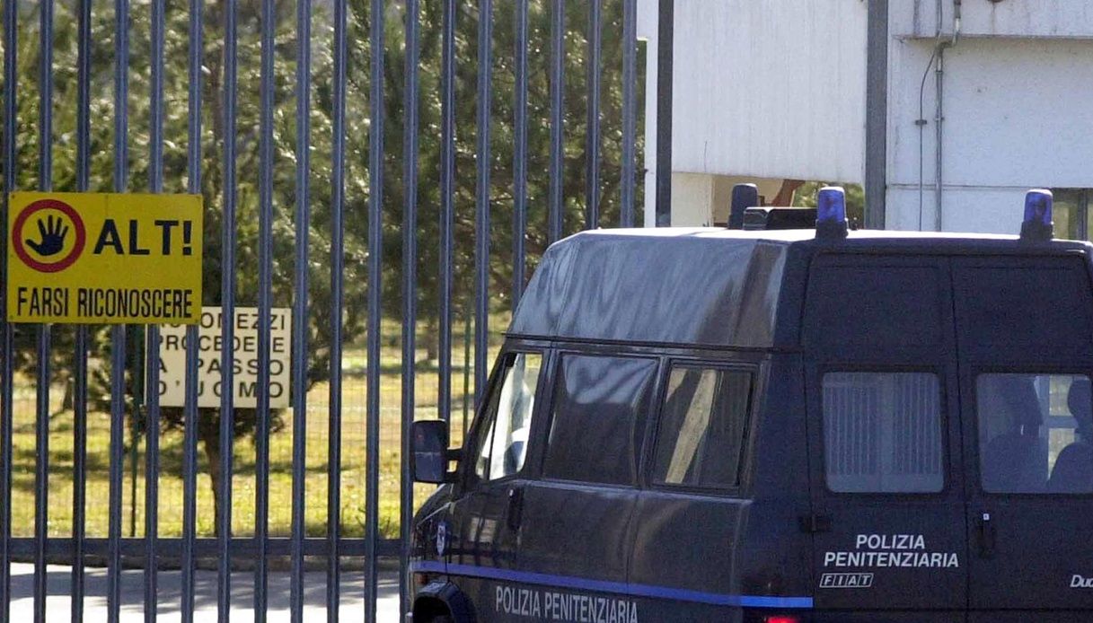 Evasione dal carcere di Livorno, i sindacati della Polizia Penitenziaria attaccano duramente il governo Meloni