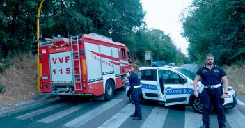 Incendio Roma via Ardeatina Tor Pagnotta