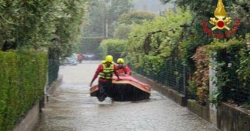 lago-garda-maltempo-esondazione-disperso-gargnano