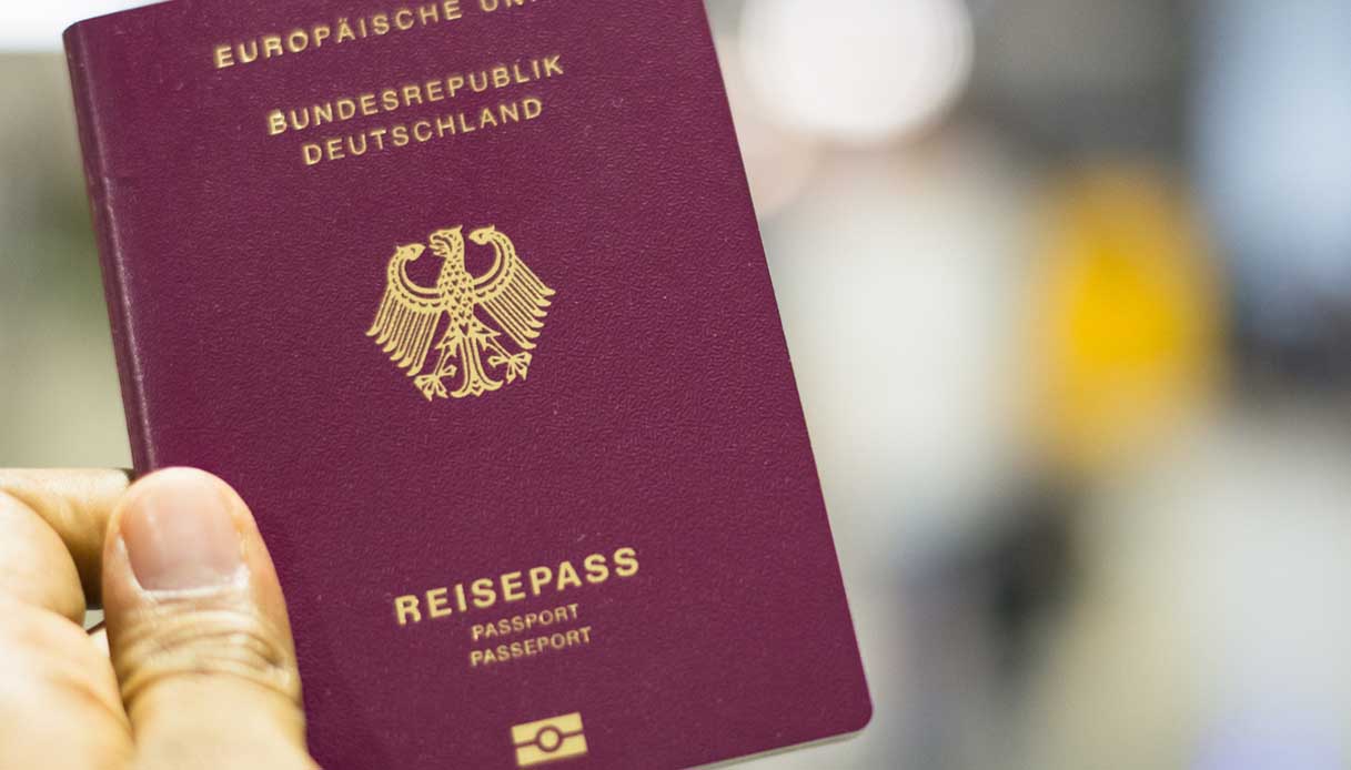 passaporto tedesco Stato Israele Germania legge cittadinanza