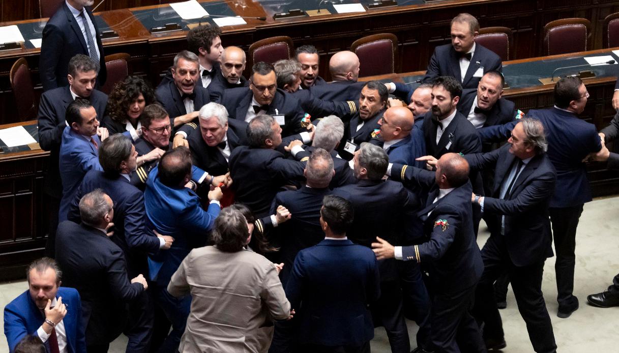Chi è Leonardo Donno, il deputato M5s aggredito nella rissa alla Camera durante la discussione sull'Autonomia