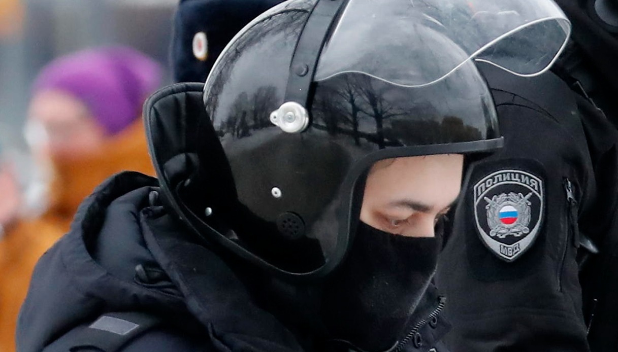Rostov, sud della Russia: due guardie carcerarie prese in ostaggio da alcuni membri dell'Isis armati di coltelli