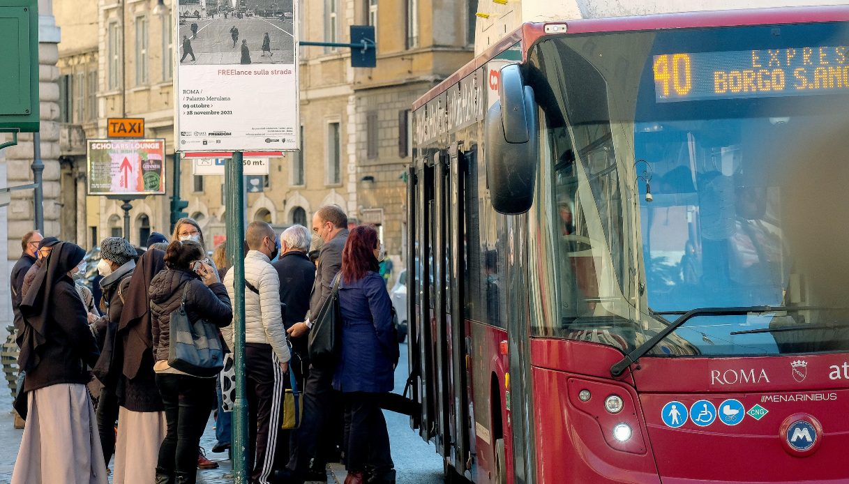 morto deposito Atac sciopero trasporti Roma giovedì 4 luglio orari metro bus tram