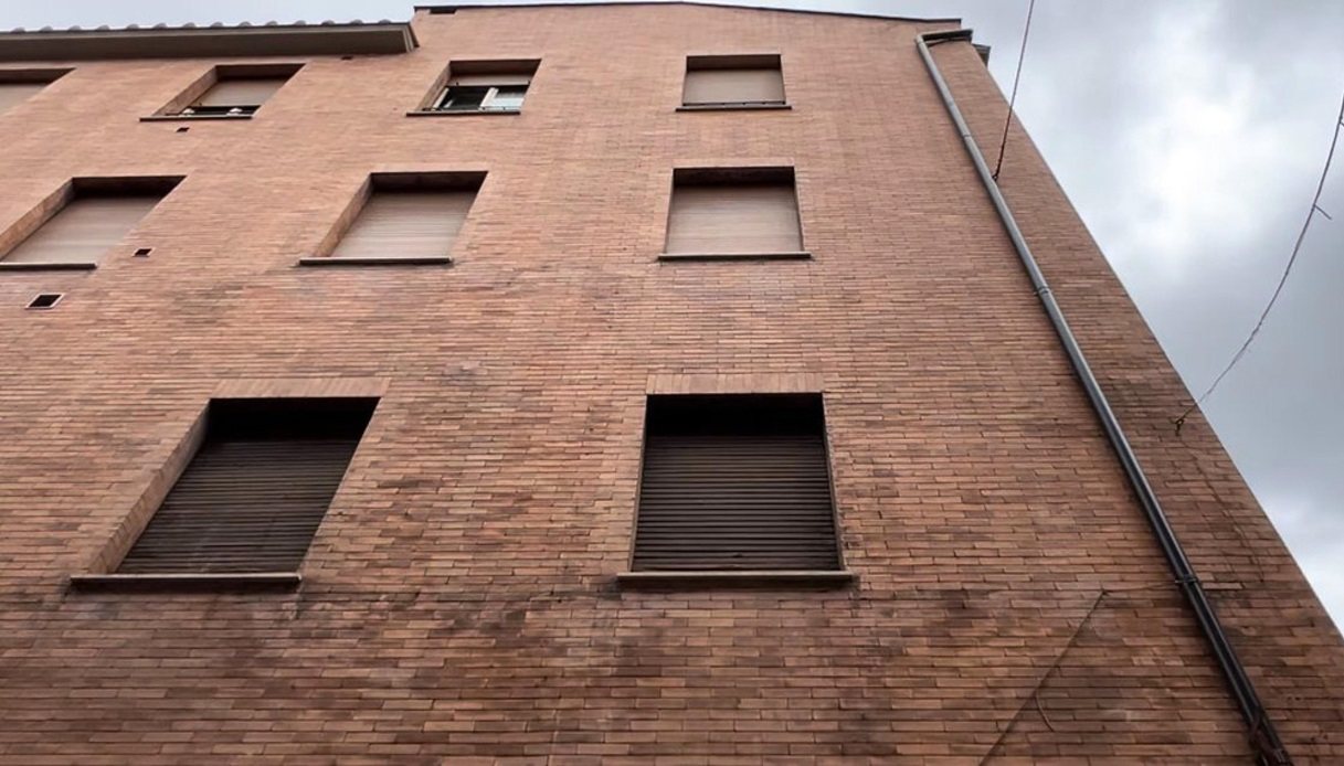 Bologna, arrestati i tre ragazzi che hanno stuprato una donna 37enne. L'avevano attirata in un appartamento con l'offerta di darle cocaina