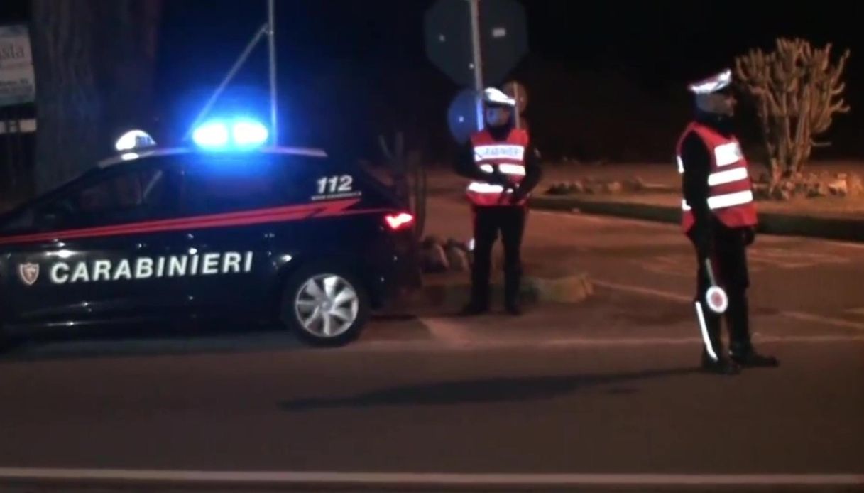 controllo carabinieri caserta machete 