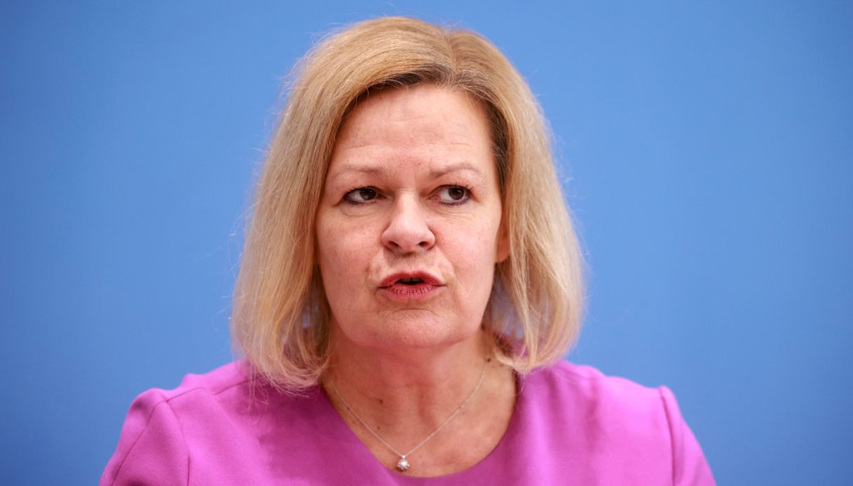 Nancy Faeser ministra Germania Demiral gesto euro 2024
