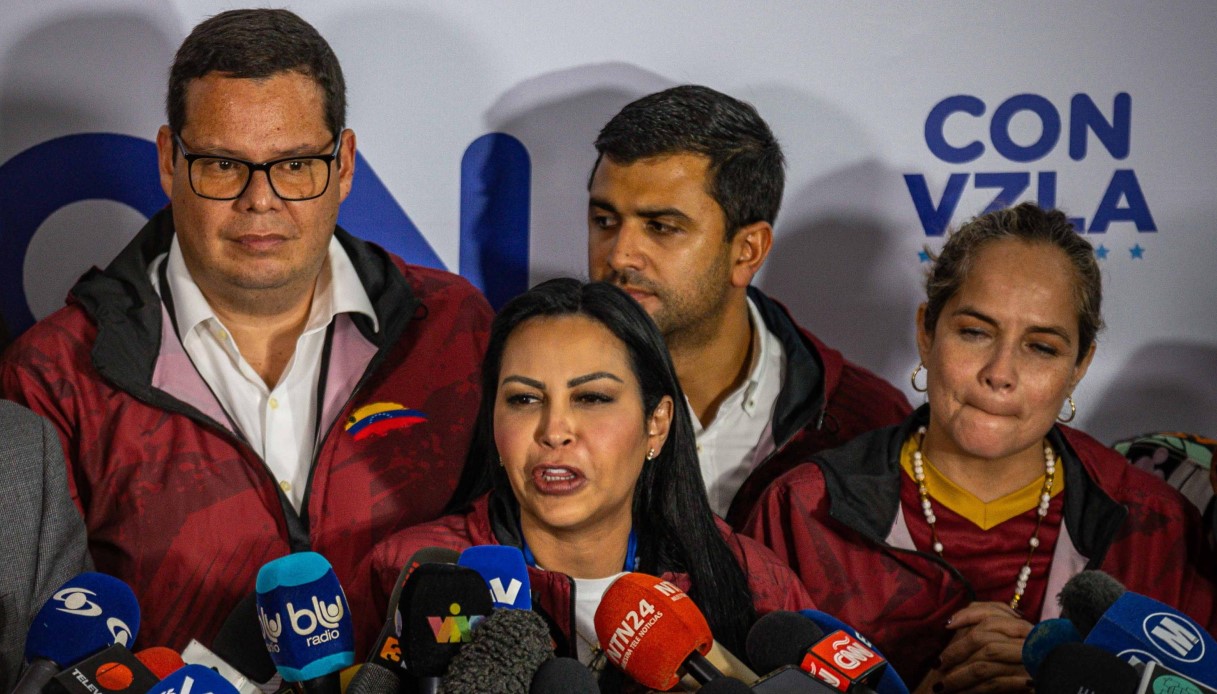 Maduro in Venezuela vince le elezioni, riconfermato presidente: sconfessati i sondaggi, denunciati brogli