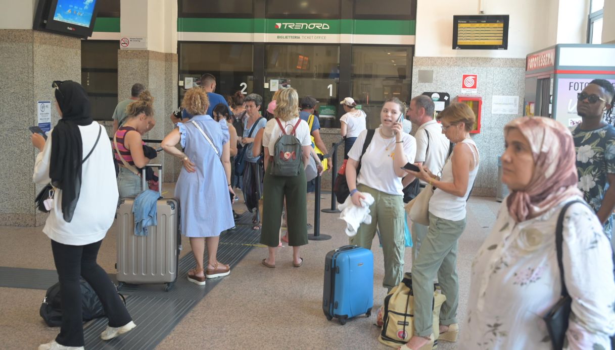 fuga di gas pavia treni bloccati