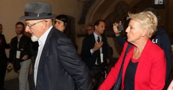 genitori Matteo Renzi condannati fatture false Tiziano Laura Bovoli