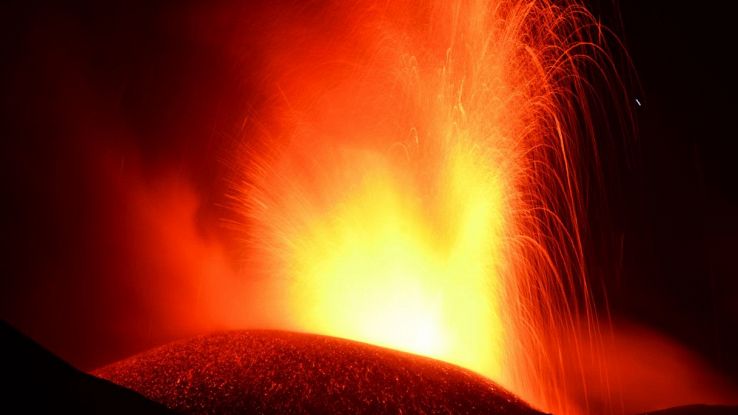 This is the Beginning of the End (Chinese Version) - Pagina 4 Lava-etna