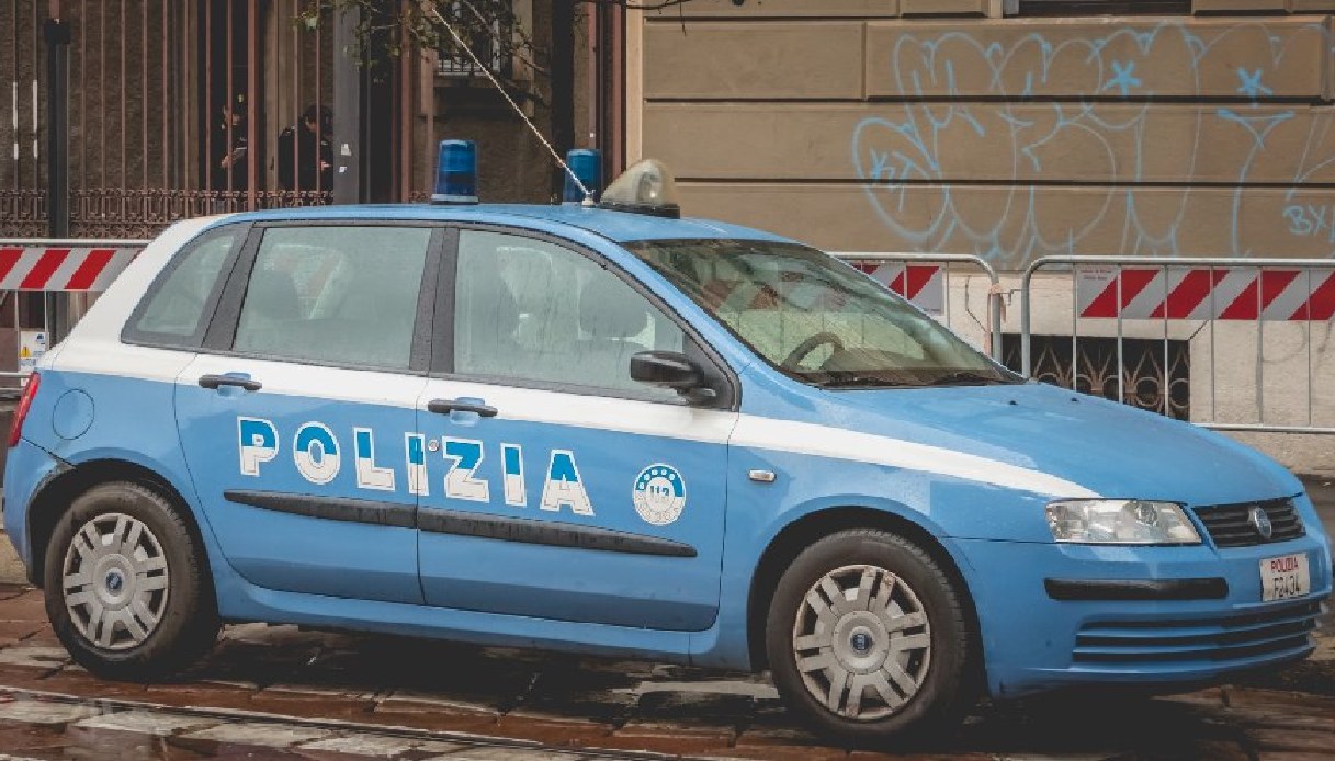 Arriva polizia 