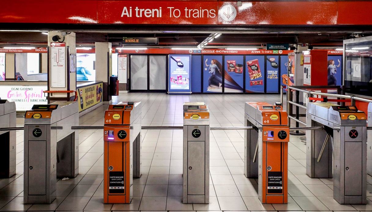 Tratto chiuso della linea Metro rossa M1 a Milano: problemi e disagi per i passeggeri