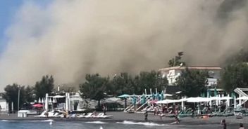 procida-frana-campi-flegrei-terremoto-bagnanti