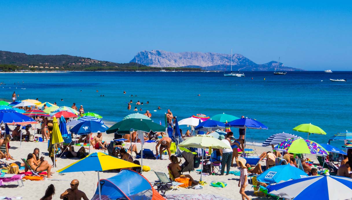 spiaggia budoni sardegna