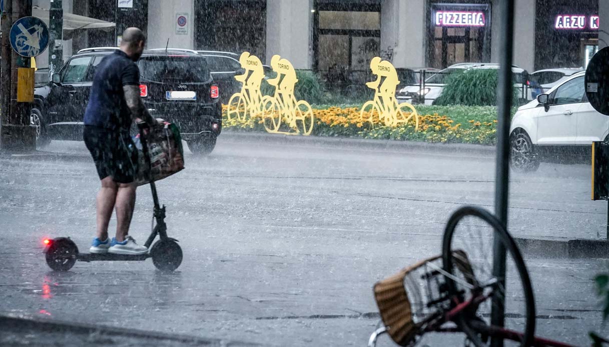 torino maltempo temporale bomba d'acqua